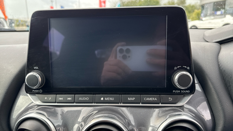 Nissan Juke 1.0 DiG-T 114 N-Connecta 5dr Petrol Hatchback